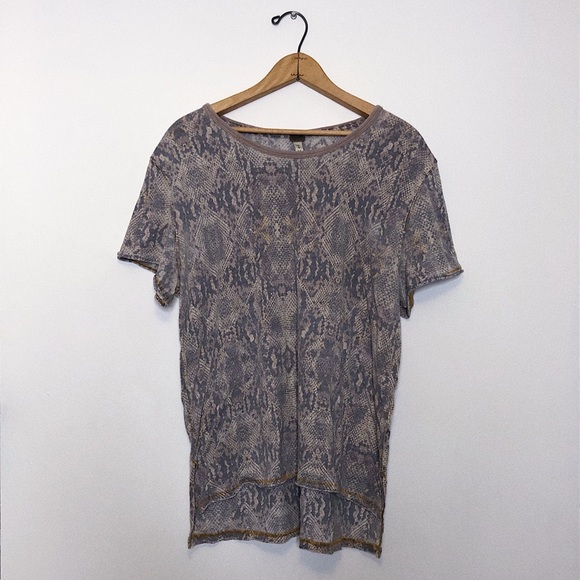 FREE PEOPLE | Snake Skin Print Tee - Picture 1 of 4